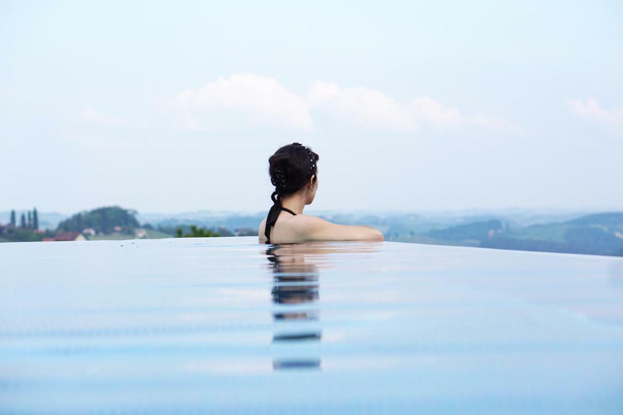 Mahorko Wein Wellness Wasserbueffel Glanz an der Weinstraße 外观 照片